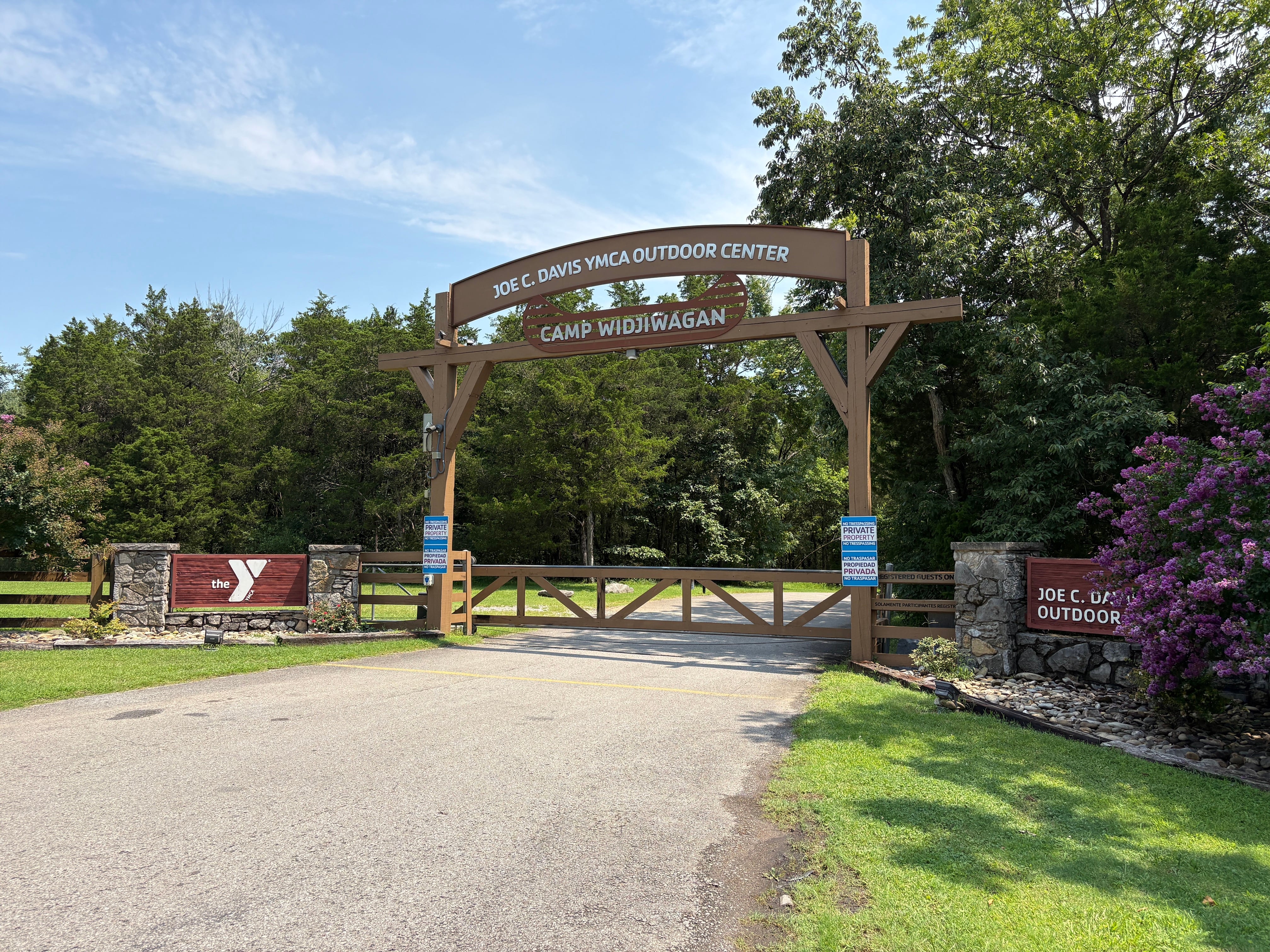 Child Critically Injured by Falling Tree at YMCA Camp in Tennessee