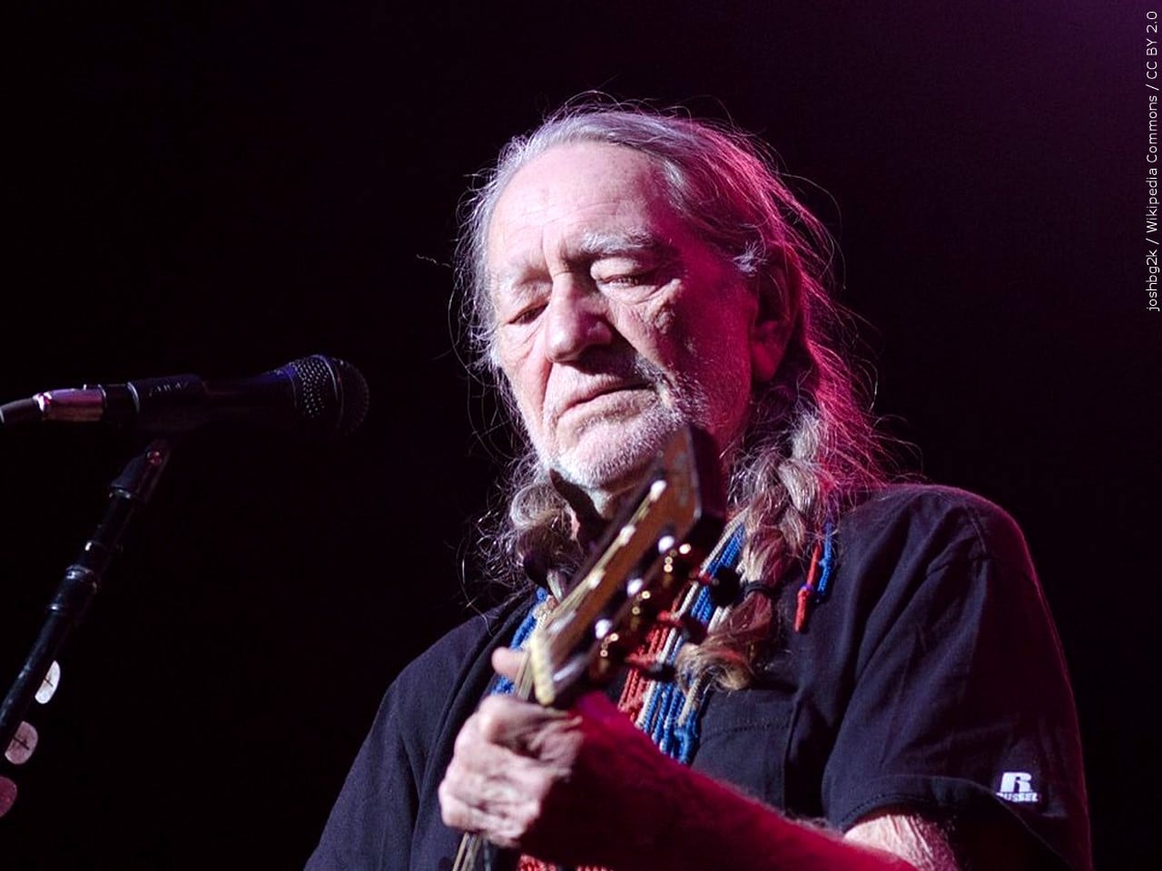 Willie Nelson Leads Opposition to Data Center Expansion Citing Environmental Concerns