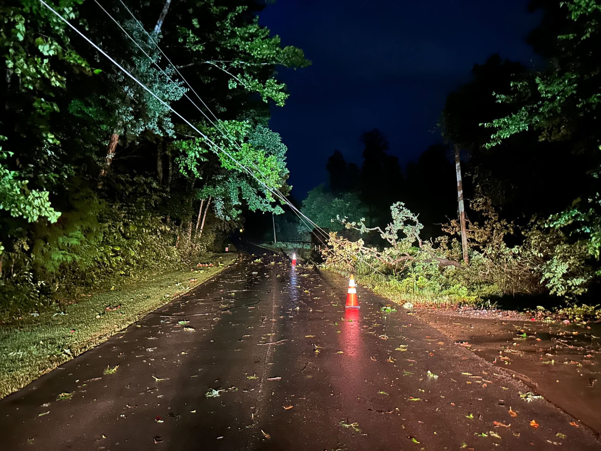 Severe Weather Leaves Thousands Without Power in Kentucky and Tennessee