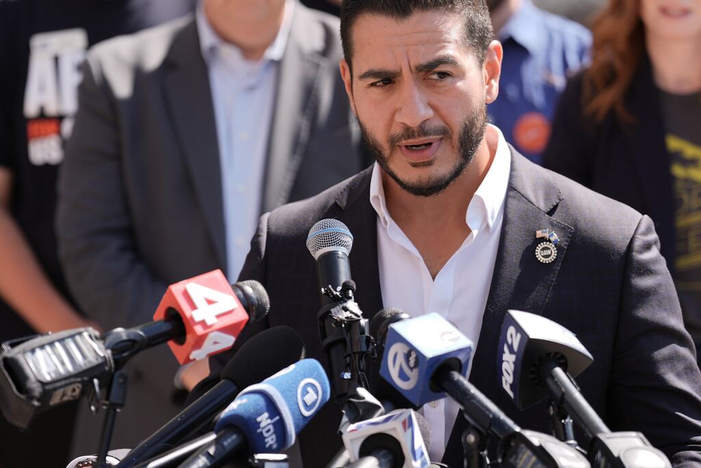 Abdul El-Sayed Wins Michigan Democratic Senate Primary, Will Face Mike Rogers
