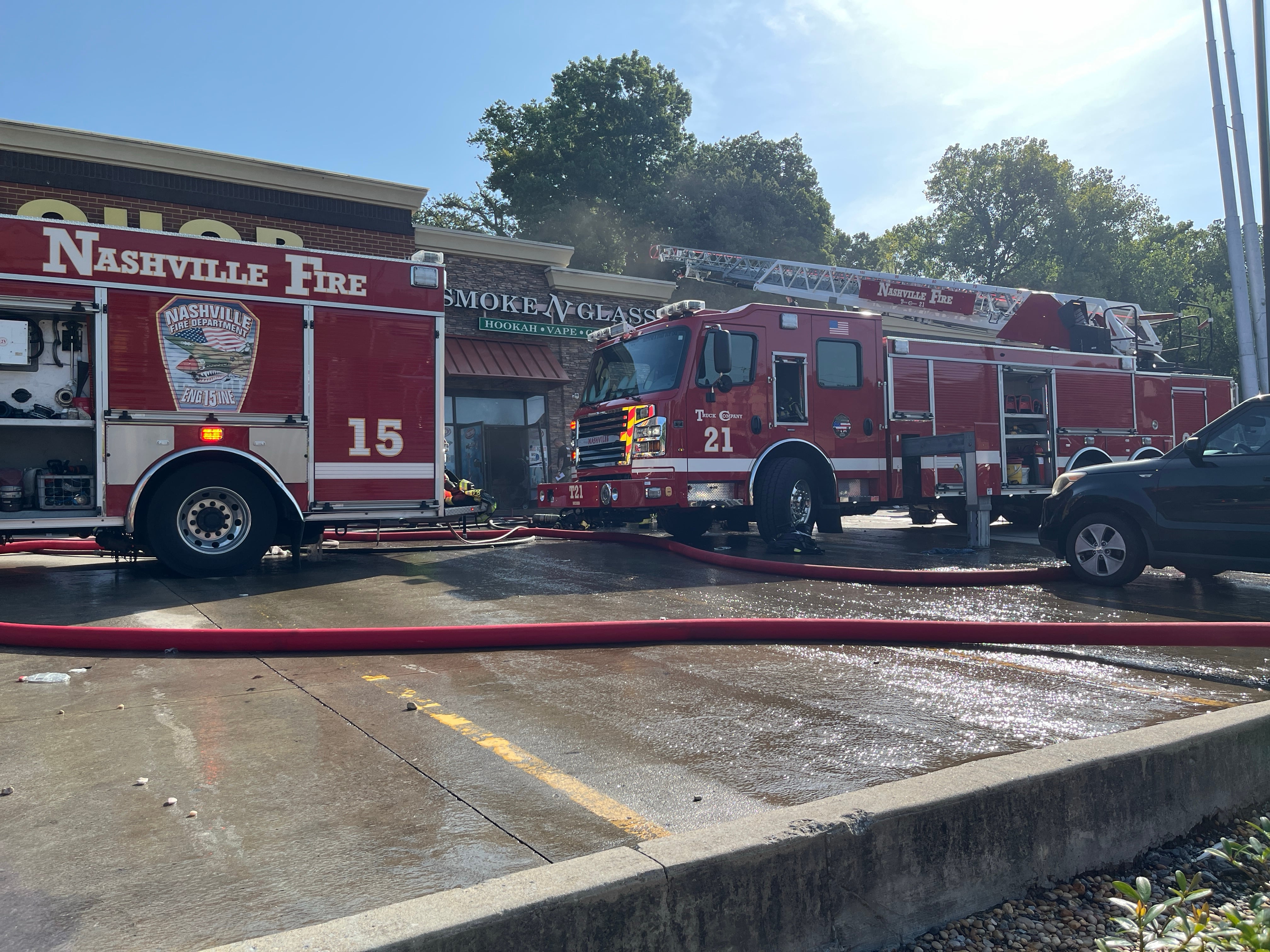 Fire at Murfreesboro Pike Vape Store Closes Westbound Lanes