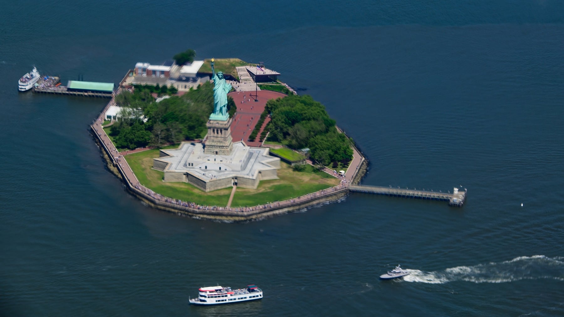 Woman and Infant Die After Boat Capsizes in New York Harbor
