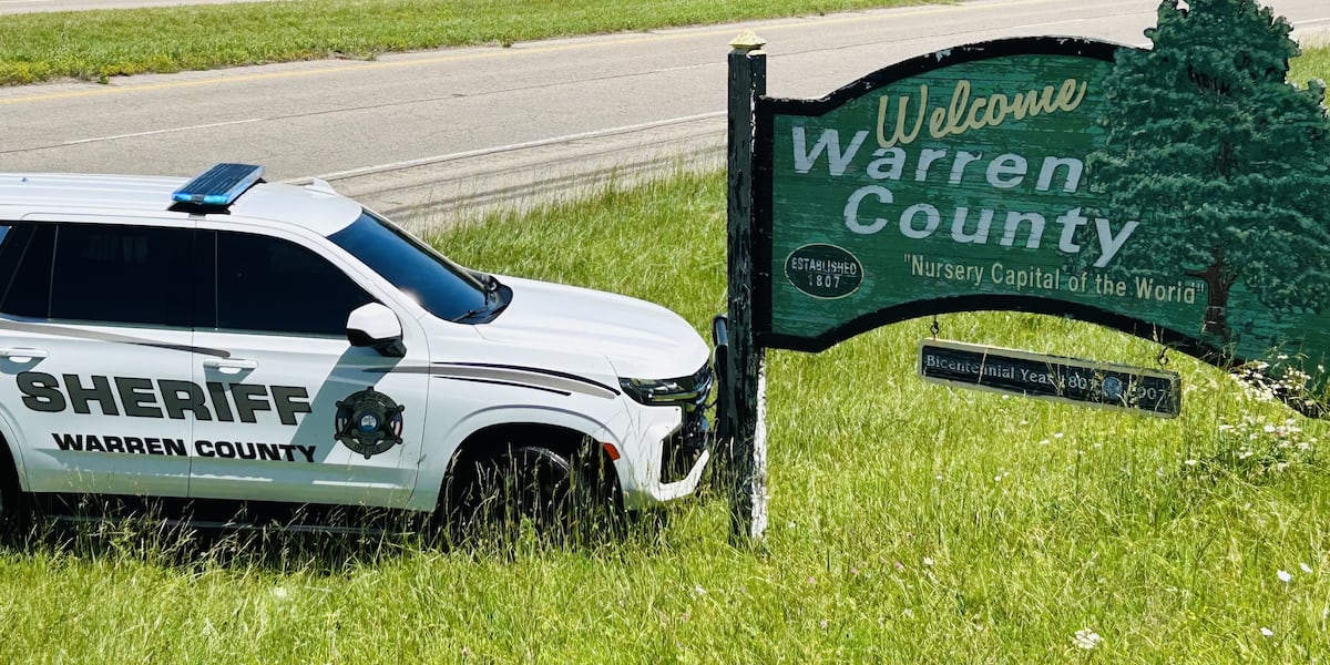 Coverage image for: Pilot injured, student unharmed in helicopter crash at Warren County airport. Here’s what we know