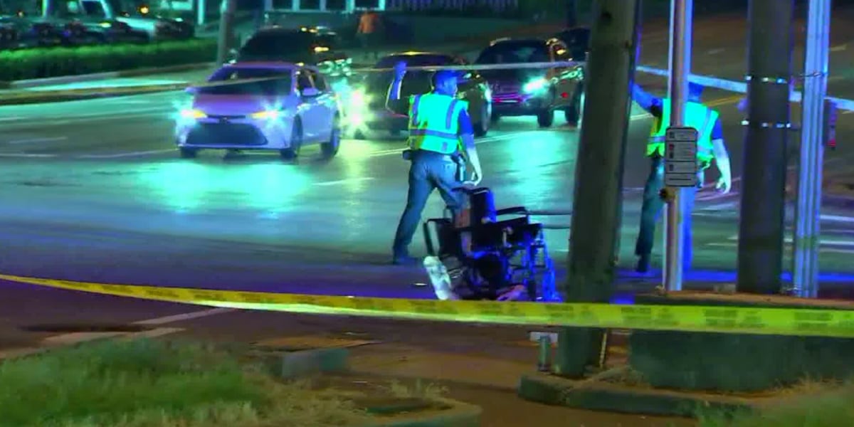 Woman in wheelchair taken to hospital after being hit by vehicle in Nashville
