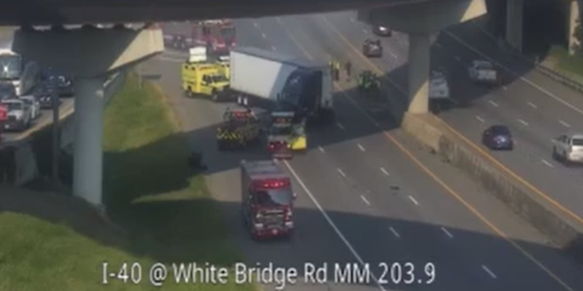 Jackknifed tractor-trailer closes I-40 in West Nashville