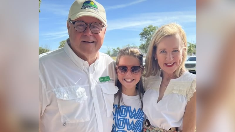 Tennessee girl survives deadly flooding at Camp Mystic in Texas
