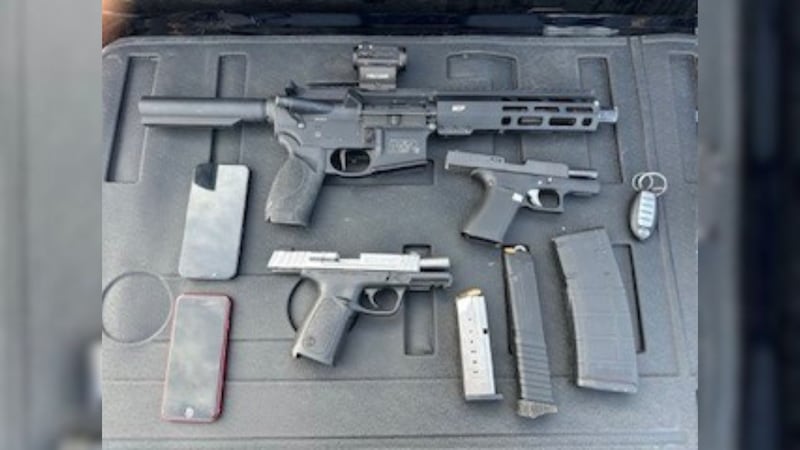 10 teens arrested from 2 stolen vehicles used in Nashville armed robberies