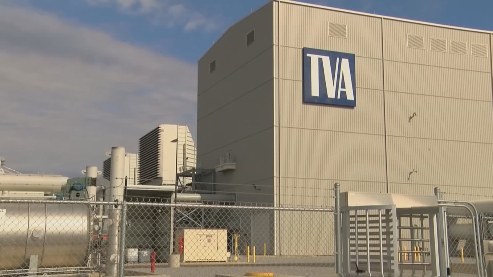 Investigation Launched After TVA Employee Dies At West Tenn Plant investigation-launched-after-tva-employee-dies-at-west-tenn-plant
