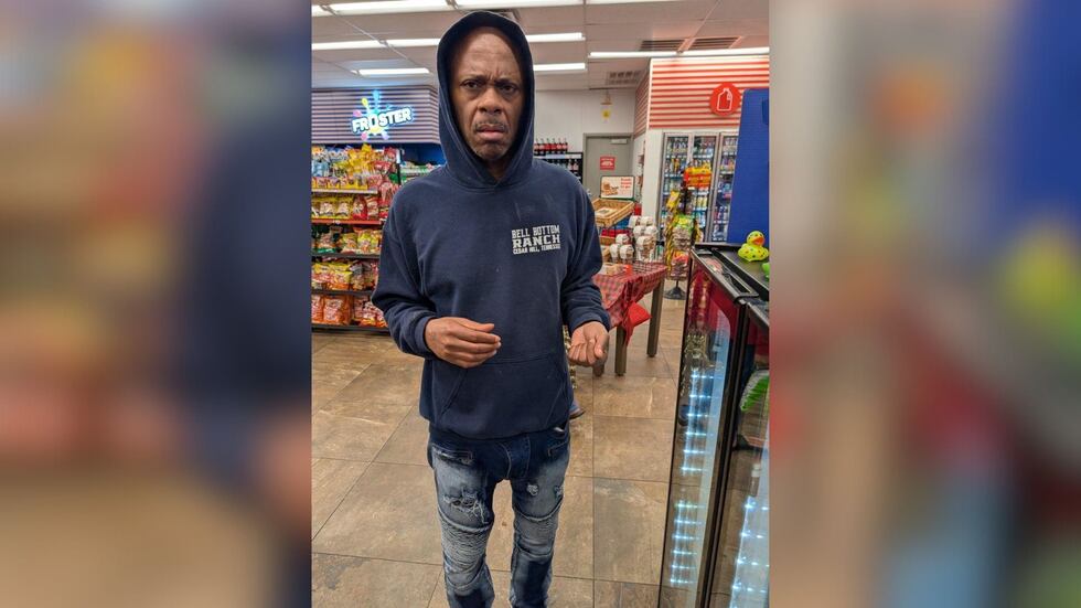 Clarksville Police working to identify disoriented man found on Tiny ...