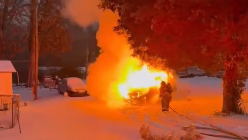 One treated for minor smoke inhalation after Clarksville vehicle fire