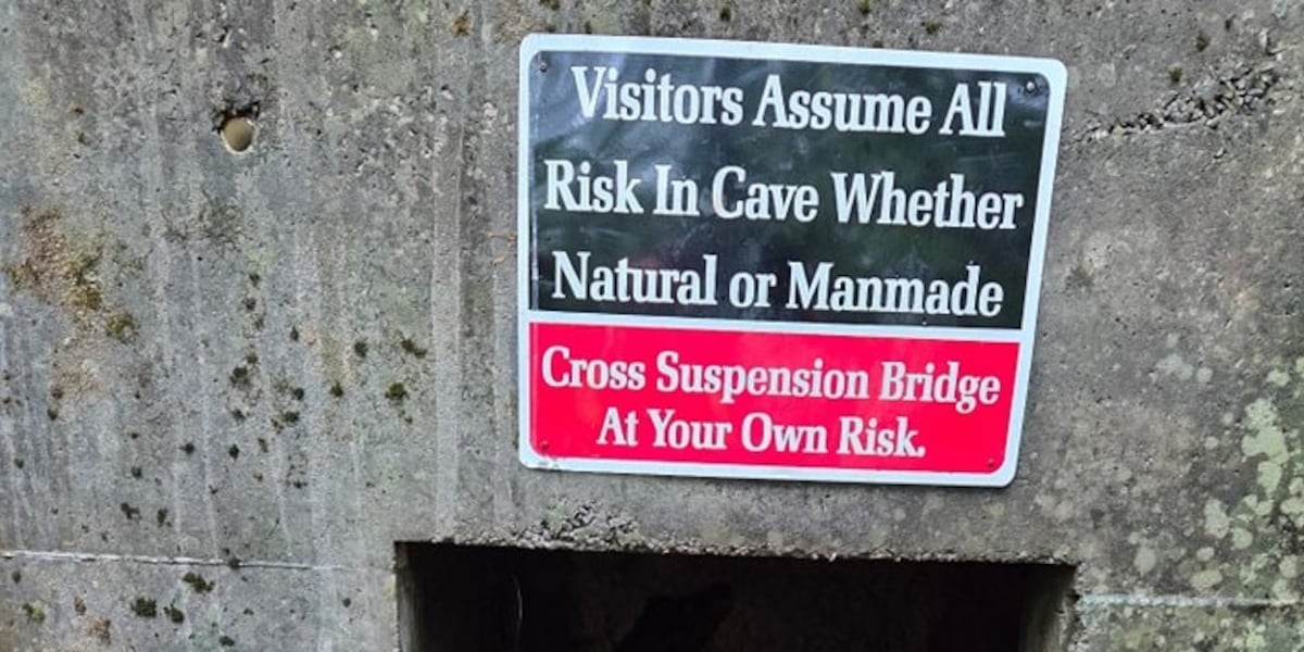 Trapped hiker rescued from Tennessee cave Trapped hiker rescued from Tennessee cave