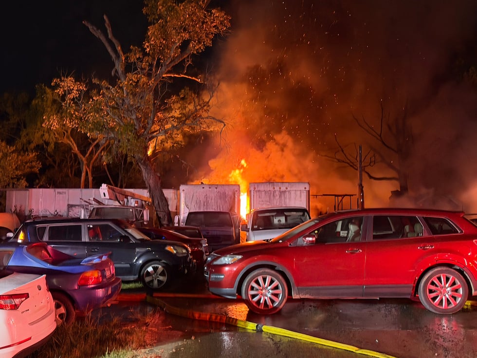 An auto repair business caught fire in La Vergne early Friday morning.