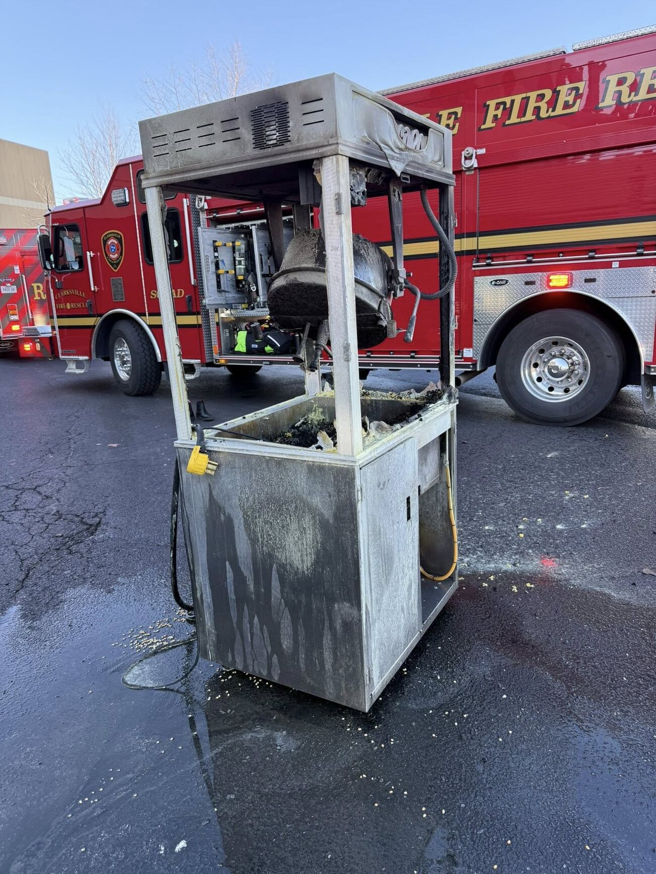 Popcorn Machine Fire Tennessee movie theater popcorn machine suddenly bursts into flames